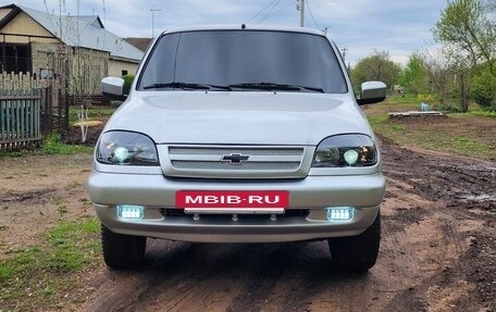 Chevrolet Niva I рестайлинг, 2004 год, 313 000 рублей, 3 фотография
