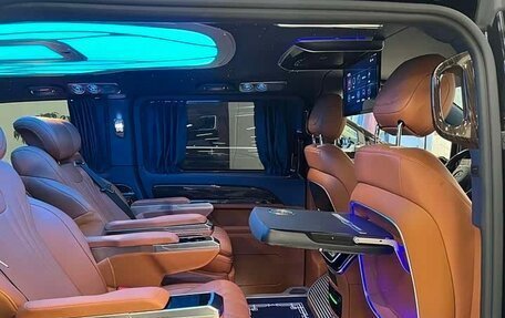 Mercedes-Benz V-Класс, 2024 год, 7 790 000 рублей, 10 фотография