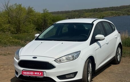 Ford Focus III, 2015 год, 950 000 рублей, 1 фотография