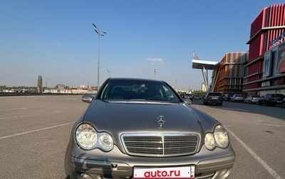 Mercedes-Benz C-Класс, 2004 год, 490 000 рублей, 1 фотография