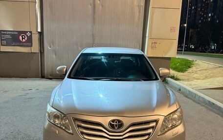 Toyota Camry, 2009 год, 1 850 000 рублей, 2 фотография