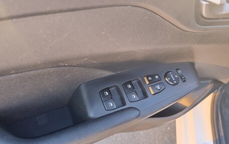 Hyundai Solaris II рестайлинг, 2021 год, 1 700 000 рублей, 28 фотография