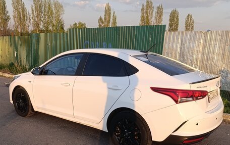 Hyundai Solaris II рестайлинг, 2021 год, 1 700 000 рублей, 27 фотография