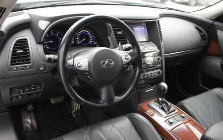 Infiniti QX70, 2013 год, 2 500 000 рублей, 10 фотография