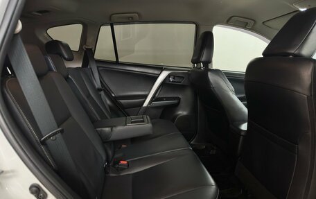 Toyota RAV4, 2016 год, 2 270 000 рублей, 14 фотография