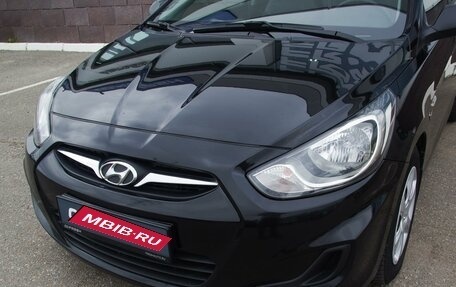 Hyundai Solaris II рестайлинг, 2012 год, 950 000 рублей, 22 фотография