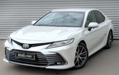 Toyota Camry, 2021 год, 3 535 000 рублей, 1 фотография