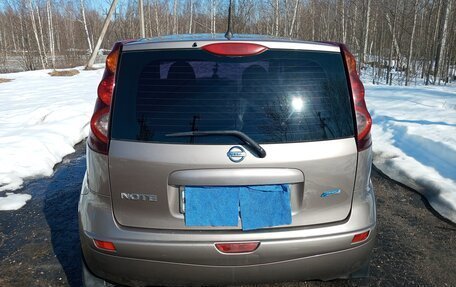Nissan Note II рестайлинг, 2011 год, 555 000 рублей, 2 фотография