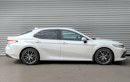 Toyota Camry, 2021 год, 3 535 000 рублей, 4 фотография