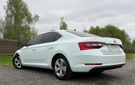 Skoda Superb III рестайлинг, 2016 год, 1 950 000 рублей, 4 фотография