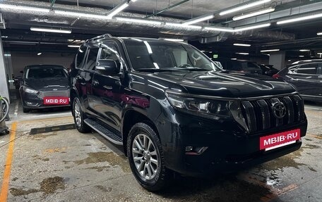 Toyota Land Cruiser Prado 150 рестайлинг 2, 2017 год, 4 300 000 рублей, 3 фотография