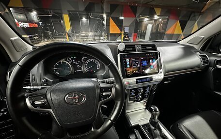 Toyota Land Cruiser Prado 150 рестайлинг 2, 2017 год, 4 300 000 рублей, 15 фотография
