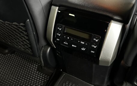 Toyota Land Cruiser Prado 150 рестайлинг 2, 2017 год, 4 300 000 рублей, 11 фотография