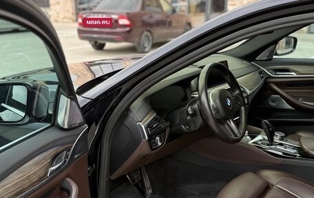 BMW 5 серия, 2019 год, 3 600 000 рублей, 9 фотография