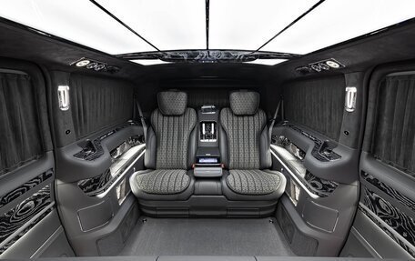 Mercedes-Benz V-Класс, 2026 год, 53 000 000 рублей, 6 фотография