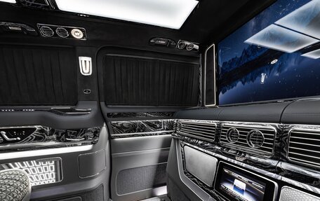 Mercedes-Benz V-Класс, 2026 год, 53 000 000 рублей, 31 фотография
