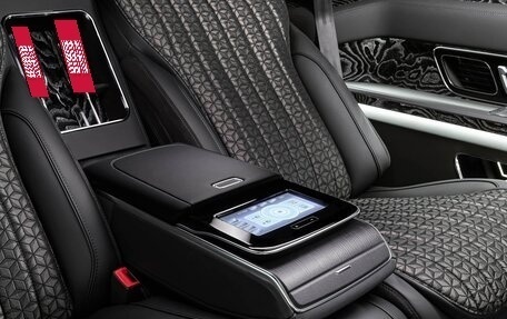 Mercedes-Benz V-Класс, 2026 год, 53 000 000 рублей, 35 фотография