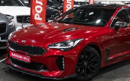 KIA Stinger I, 2018 год, 2 499 700 рублей, 2 фотография