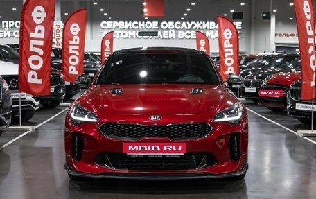 KIA Stinger I, 2018 год, 2 499 700 рублей, 3 фотография