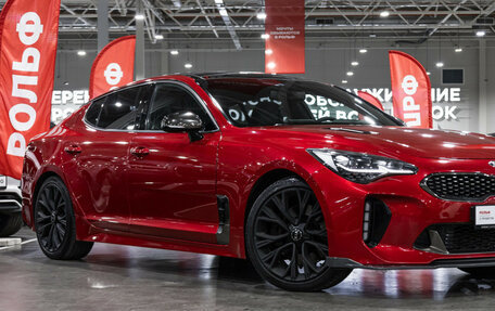 KIA Stinger I, 2018 год, 2 499 700 рублей, 6 фотография