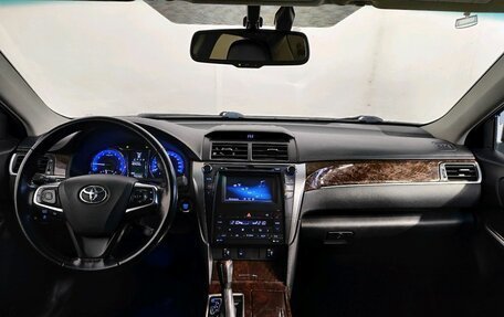 Toyota Camry, 2017 год, 2 149 000 рублей, 8 фотография
