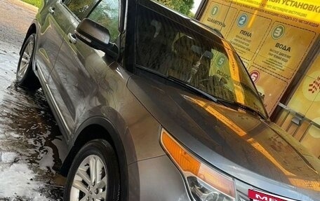 Ford Explorer VI, 2012 год, 1 200 000 рублей, 2 фотография