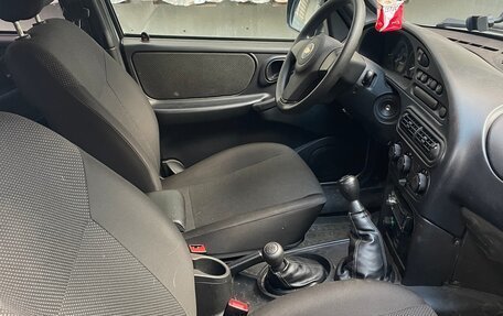 Chevrolet Niva I рестайлинг, 2018 год, 790 000 рублей, 15 фотография