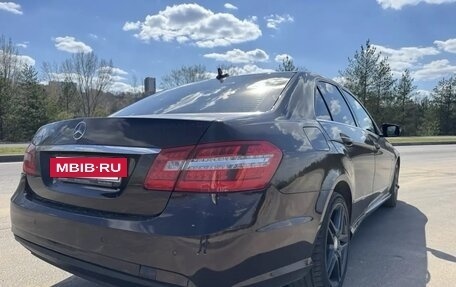 Mercedes-Benz E-Класс, 2013 год, 1 650 000 рублей, 6 фотография
