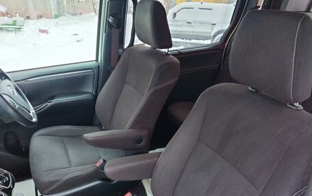 Toyota Esquire I, 2017 год, 2 445 000 рублей, 10 фотография