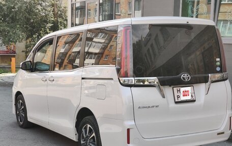 Toyota Esquire I, 2017 год, 2 445 000 рублей, 3 фотография