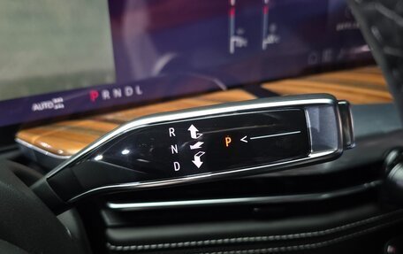 Cadillac Escalade V, 2025 год, 18 400 000 рублей, 8 фотография