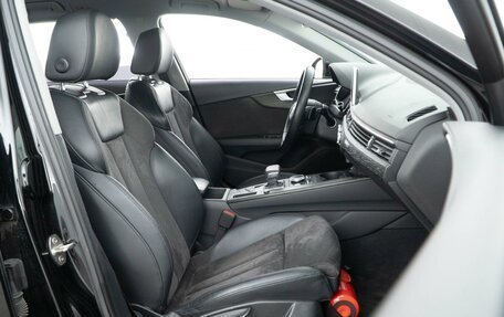 Audi A4, 2018 год, 2 667 444 рублей, 8 фотография
