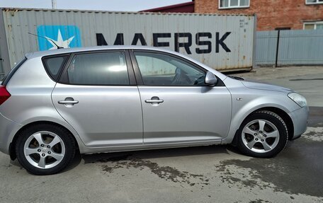 KIA cee'd I рестайлинг, 2009 год, 650 000 рублей, 1 фотография