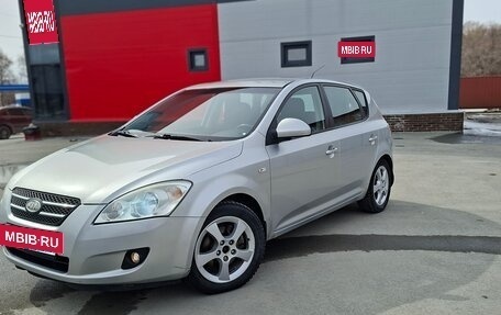 KIA cee'd I рестайлинг, 2009 год, 650 000 рублей, 6 фотография
