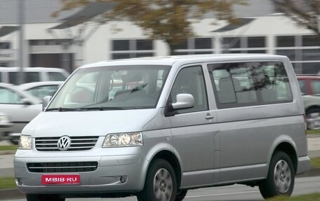 Volkswagen Caravelle T5, 2008 год, 1 200 000 рублей, 1 фотография