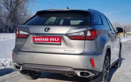 Lexus RX IV рестайлинг, 2017 год, 3 900 000 рублей, 4 фотография