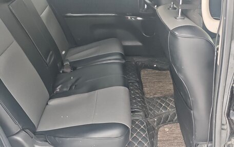 Toyota ISis I, 2014 год, 1 470 000 рублей, 15 фотография