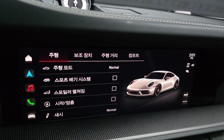 Porsche 911, 2023 год, 17 350 000 рублей, 22 фотография
