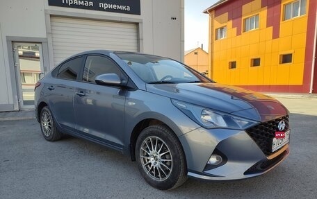 Hyundai Solaris II рестайлинг, 2020 год, 1 370 000 рублей, 2 фотография