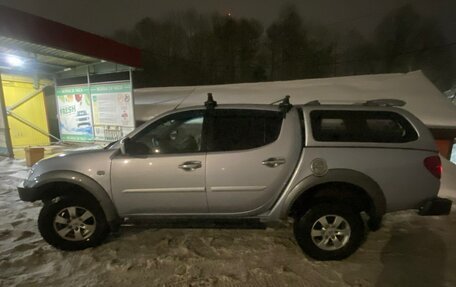 Mitsubishi L200 IV рестайлинг, 2012 год, 1 350 000 рублей, 3 фотография