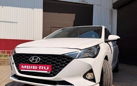 Hyundai Solaris II рестайлинг, 2022 год, 900 000 рублей, 7 фотография