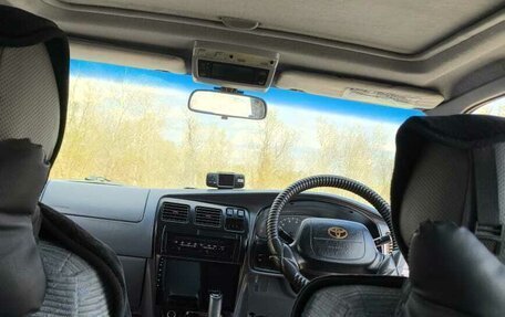 Toyota Hilux Surf III рестайлинг, 1997 год, 1 350 000 рублей, 20 фотография