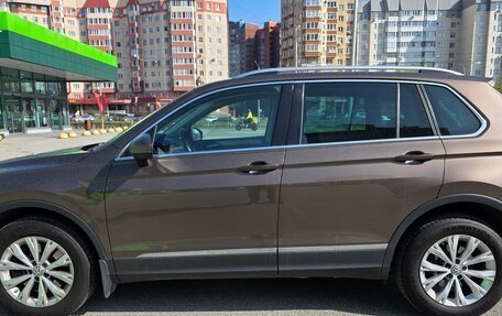 Volkswagen Tiguan II, 2017 год, 2 380 000 рублей, 3 фотография