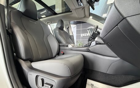 Toyota RAV4, 2025 год, 3 899 000 рублей, 27 фотография