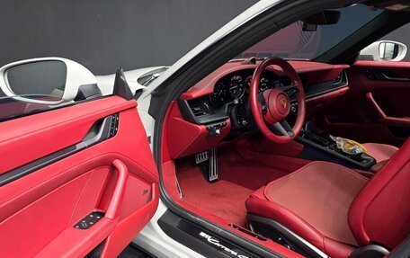 Porsche 911, 2023 год, 15 378 000 рублей, 11 фотография