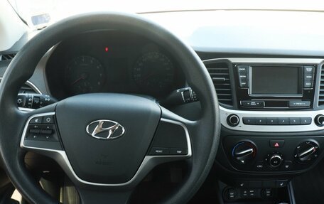Hyundai Solaris II рестайлинг, 2018 год, 1 539 000 рублей, 13 фотография