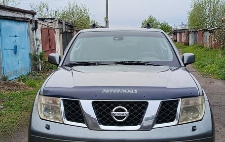 Nissan Pathfinder, 2005 год, 950 000 рублей, 1 фотография