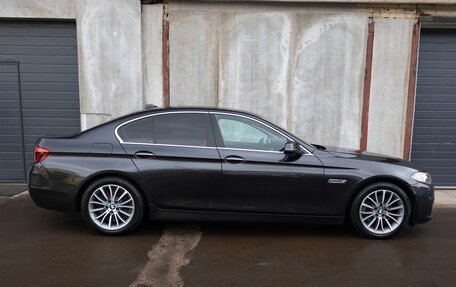 BMW 5 серия, 2014 год, 2 350 000 рублей, 18 фотография