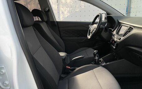 Hyundai Solaris II рестайлинг, 2018 год, 1 100 000 рублей, 12 фотография