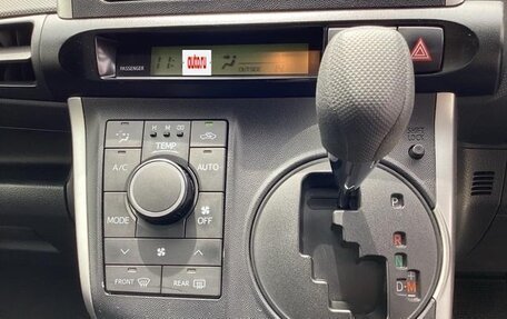 Toyota Wish II, 2013 год, 1 070 000 рублей, 17 фотография